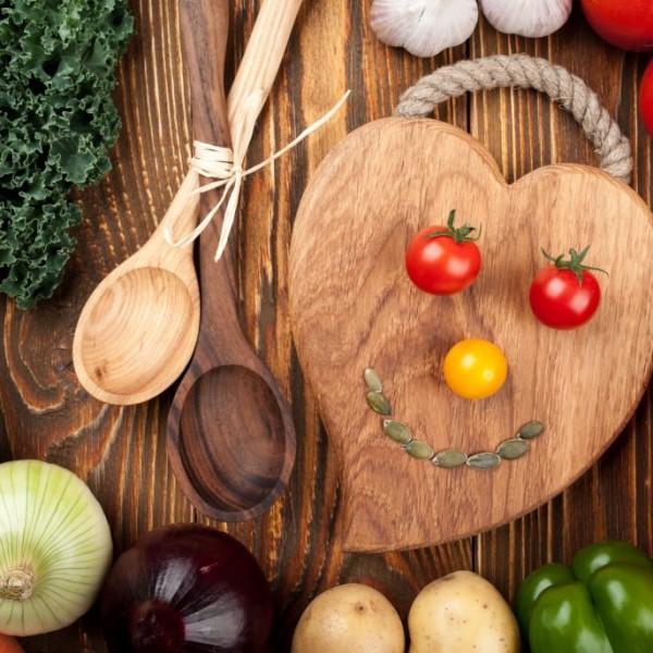 Assiette équilibrée préparée en cuisine